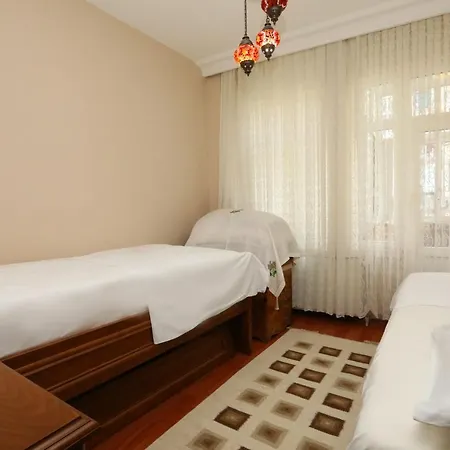 Apartment Flat With Two Living And Balcony In Uskudar Istanbul