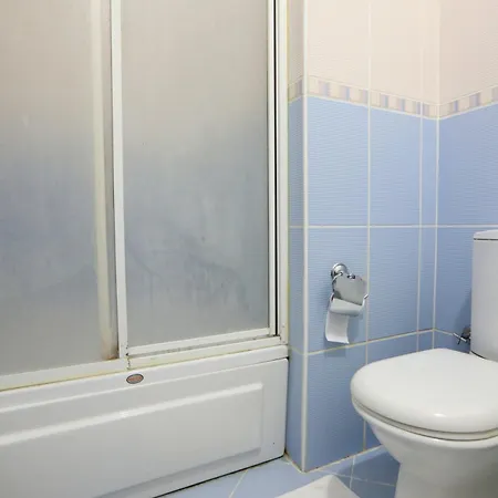 Flat With Two Living And Balcony In Uskudar Apartment